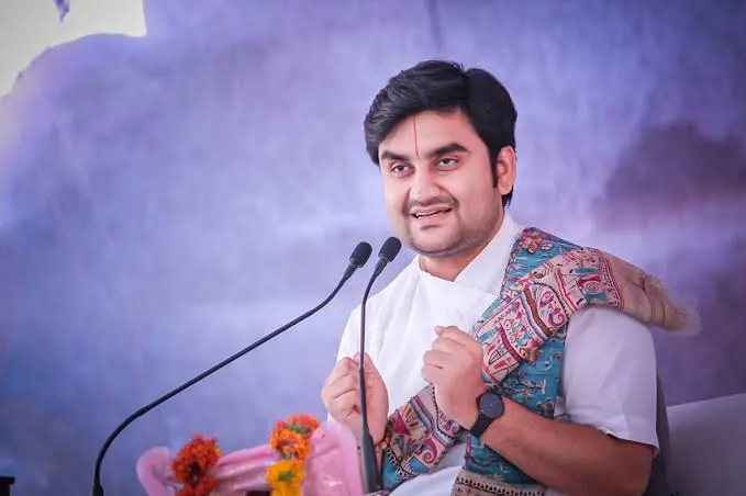 Indresh Upadhyay Biography: Age, Songs, Wife, Father, Wikipedia, Net Worth, YouTube