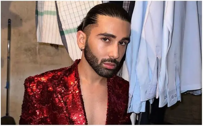 Orhan Awatramani Biography: Parents, Father, Wikipedia, Age, Religion, Net Worth, Brother, Height, Instagram