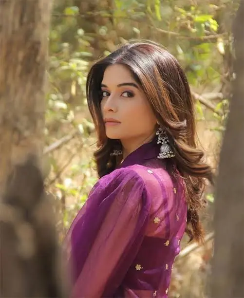 Bhavika Sharma Biography: Age, Husband, Family, Height, Instagram, Net Worth, TV Shows, Movies, Awards
