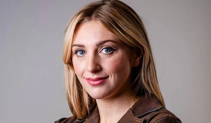 Ella Lily Hyland Biography: Partner, Movies, TV Shows, Instagram, Height, Age, Net Worth
