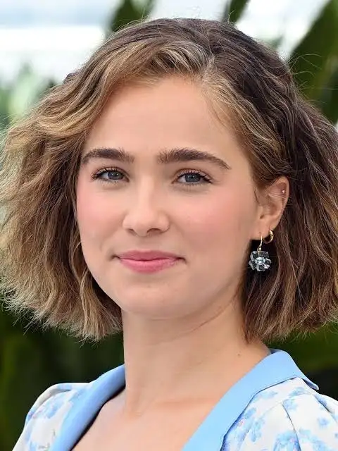 Haley Lu Richardson Biography: Movies, TV Shows, Age, Net Worth, Boyfriend, Height, Instagram