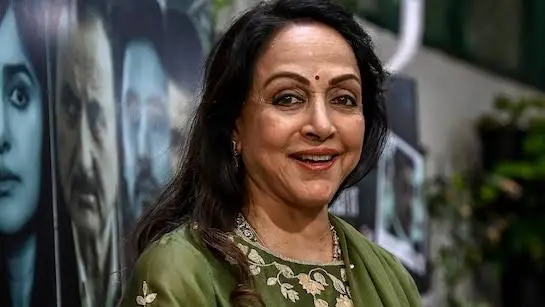 Hema Malini Biography: Husband, Movies, Daughter, Parents  Children, Age, TV Shows, Net Worth
