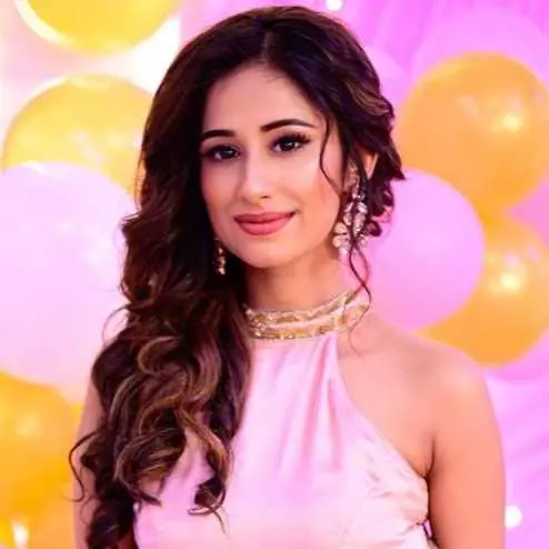 Maera Mishra Biography: Parents, Husband, Age, Net Worth, Instagram, Movies, TV Shows, Height