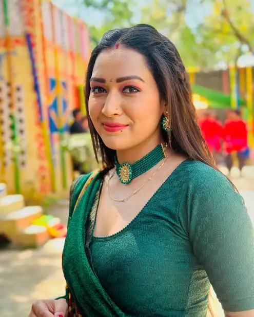Sapna Chauhan Biography: Movies, TV Shows, Wikipedia, Ethnicity, Age, Instagram, Net Worth, Parents, Siblings