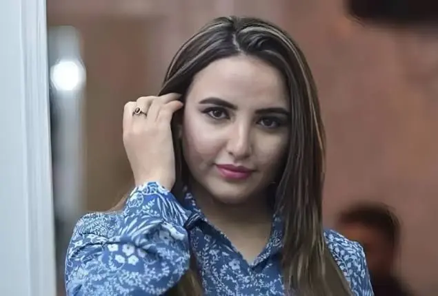 Hareem Shah Bio: Husband, Nationality, Wikipedia, Net Worth, Instagram, Biography, Age