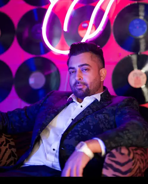 Sharry Mann Biography: Movies, Net Worth, Songs, Age, Instagram, Parents, Siblings, Wife, Height