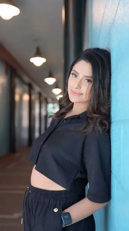 Manpreet Toor Biography: Age, Husband, Wikipedia, Net Worth, Boyfriend, Siblings, Height, IG