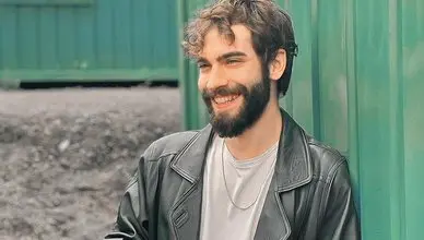 Burka Berkay Akgül Biography: Parents, Siblings, Age, Movies, Net Worth, Height, Girlfriend