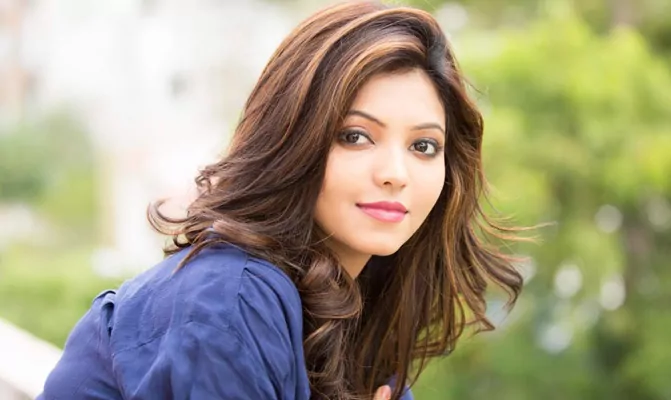 Athulya Ravi Biography: Parents, Movies, Husband, Instagram, Age, Net Worth, Siblings