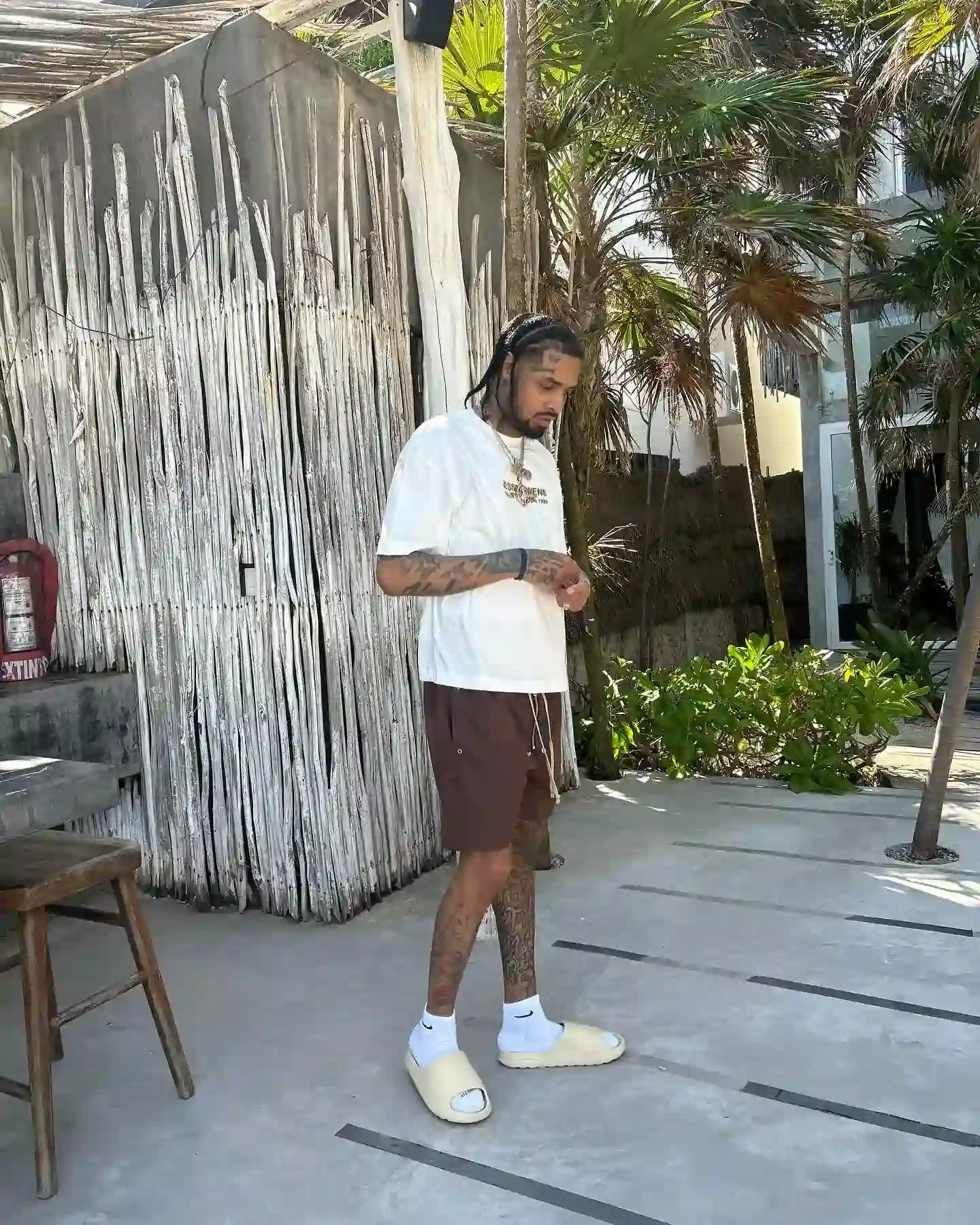 Bandhunta Izzy Bio: Girlfriend, Real Name, Age, Songs, Kids, Net Worth, Parents, Height, Brother