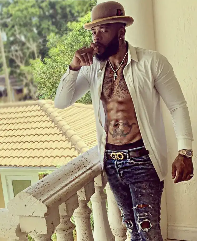 Emjay Johnson Biography: Age, Music, Net Worth, Height, Awards, Girlfriend, Siblings, Parents