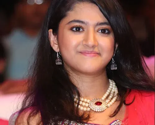 Shriya Sharma Biography: Instagram, Movies, Awards, Brother, Parents, Age, Net Worth