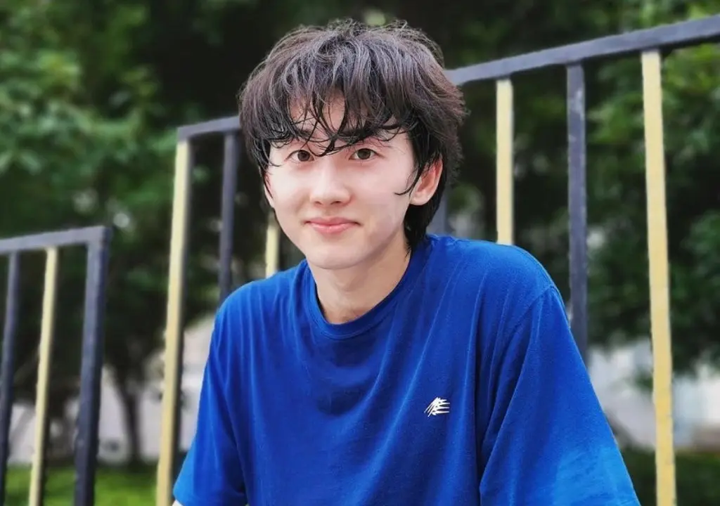 Sun Ning Biography: Height, Ethnicity, Age, Net Worth, Siblings, Parents, Films, TV Series