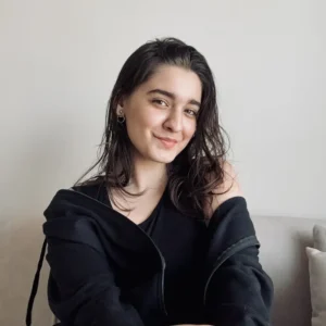 Naisha Khanna