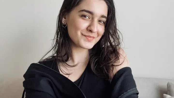 Naisha Khanna Biography: Instagram, Net Worth, Age, Parents, Siblings, Movies, Nationality