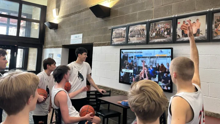 How Game Day Rituals Extend Beyond the Stadium: The Rise of Digital Gaming Communities