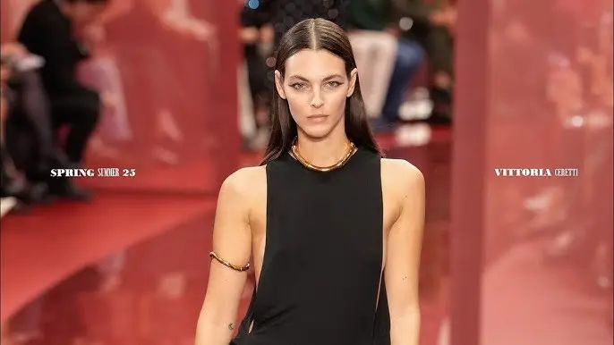 Vittoria Ceretti Biography: Age, Net Worth, Siblings, Parents, Boyfriend, Brands, Height