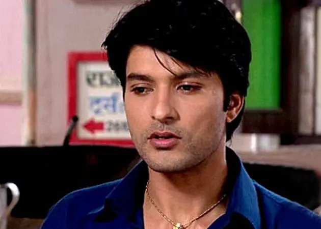 Anas Rashid Biography: Movies, TV Shows, Instagram, Age, Wikipedia, Parents, Siblings, Wife, Net Worth