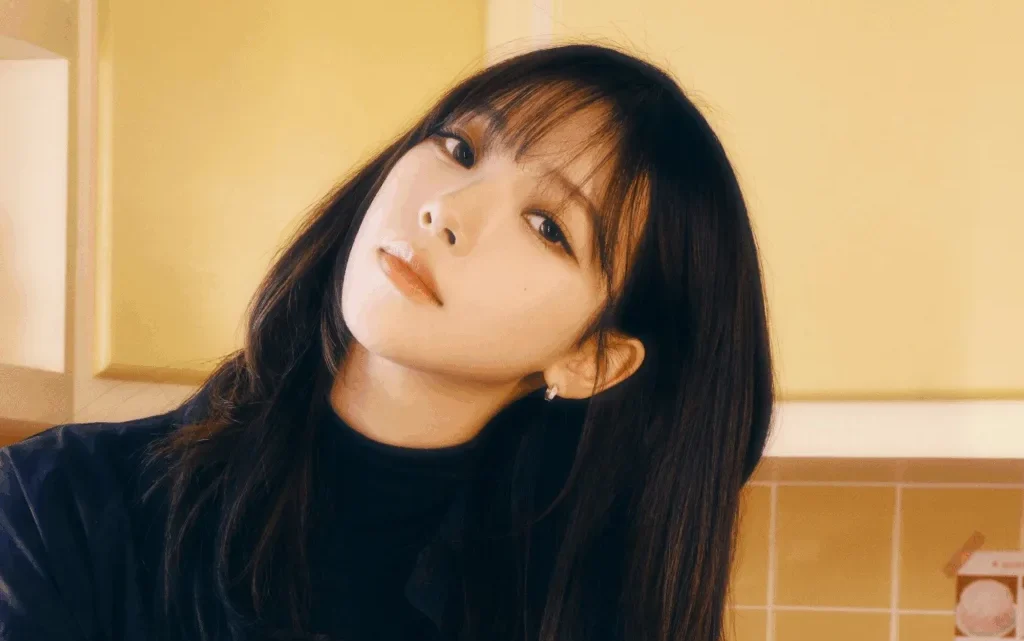 Karina (Yu Ji-min) Biography: Parents, Net Worth, Age, Albums, Songs, Boyfriend, Height, Wiki
