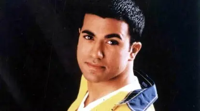 Kamaal Khan Biography: Awards, Parents, Age, Movies, Net Worth, Height, Wife, Child, Siblings, Songs