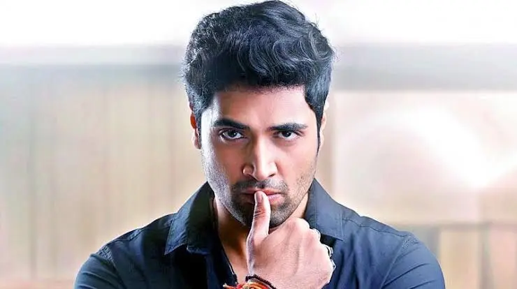 Adivi Sesh Biography: Wife, Instagram, Age, Net Worth, Movies, Wikipedia, Photos