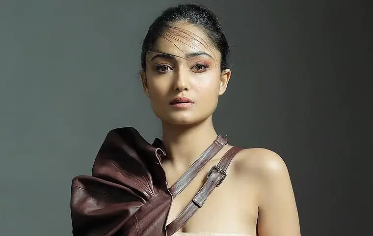 Tridha Choudhury Biography: Parents, Movies, Husband, Instagram, Age, Net Worth, Siblings