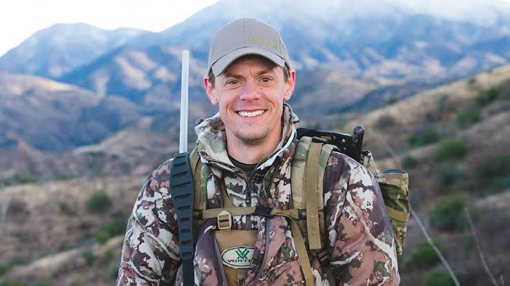 Steven Rinella Biography: Net Worth, Wife, TV Shows, Age, Wiki, Nationality, Height, Parents, Siblings Steven Rinella Biography: Net Worth, Wife, TV Shows, Age, Wiki, Nationality, Height, Parents, Siblings