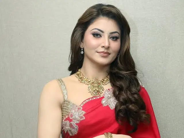 Urvashi Rautela Biography: Parents, Husband, Movies, Net Worth, Age, Instagram, Brother, Height, Songs, Awards