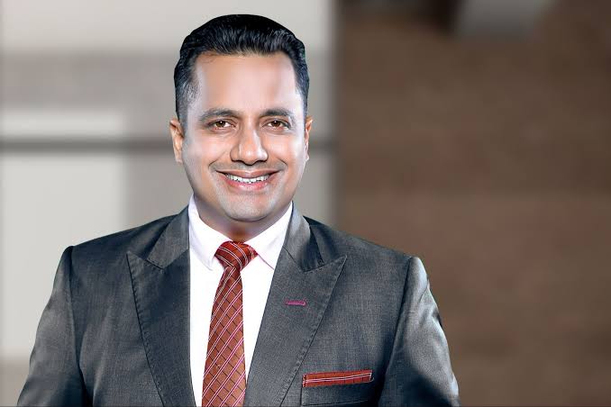 Vivek Bindra Biography: Wikipedia, Net Worth, Qualifications, Age, Books, Parents, Height, Wife, Son, Awards, Instagram Vivek Bindra Biography: Wikipedia, Net Worth, Qualifications, Age, Books, Parents, Height, Wife, Son, Awards, Instagram