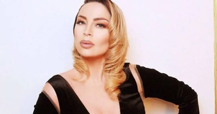 Rozana Radi Biography: Parents, Siblings, Age, Music Video, Net Worth, Height, Spouse, Awards