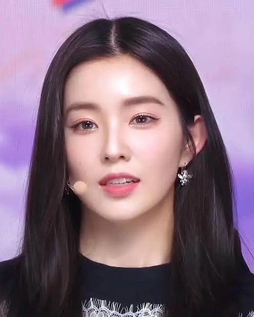 Irene (Singer) Biography: Instagram, Songs, Music Group, Age, Albums, Net Worth, Parents, Nationality