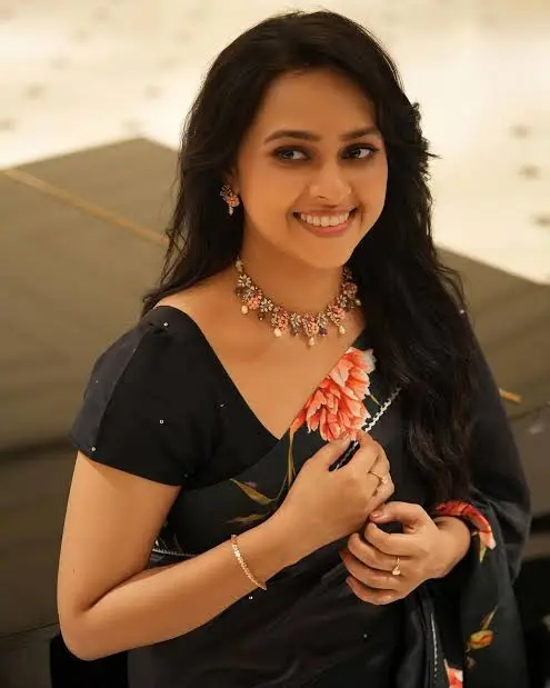 Sri Divya Biography: Instagram, Movies, Husband, Age, Parents, Sister, Net Worth