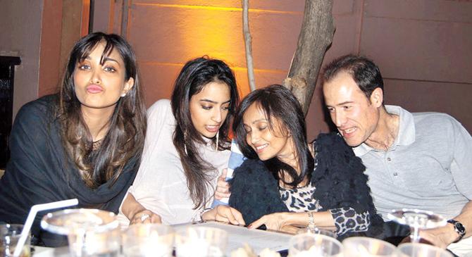 Meet Jiah Khan’s Parents: Rabia Amin and Ali Rizvi Khan