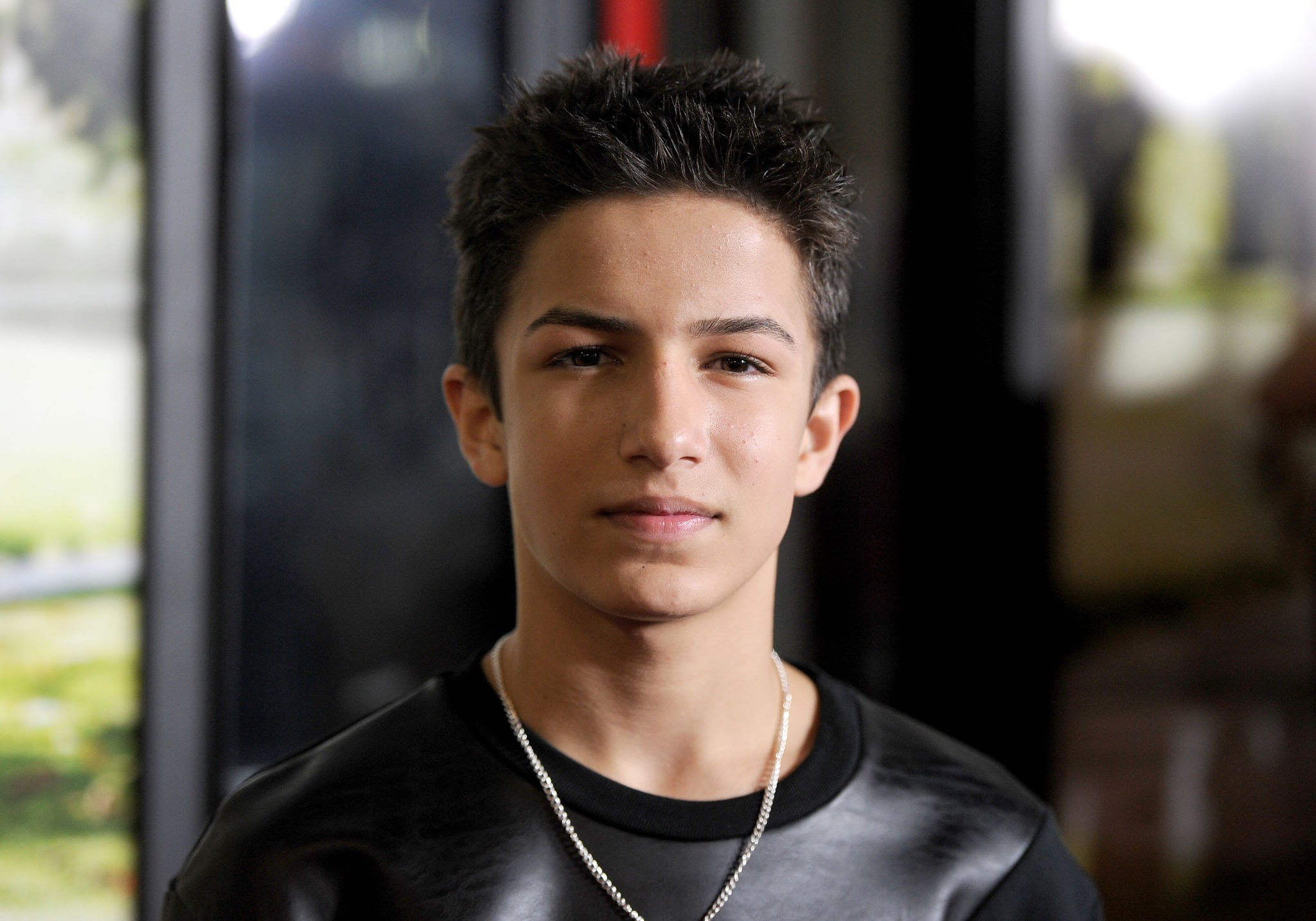 Aramis Knight Biography: Height, Ethnicity, Age, Net Worth, Siblings, Parents, Movies, Girlfriend