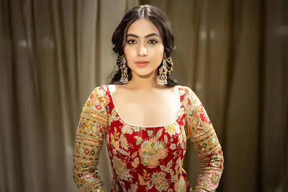 Reem Shaikh Biography: Boyfriend, Parents, Siblings, Age, Instagram, Wikipedia, Net Worth, Height, Movies