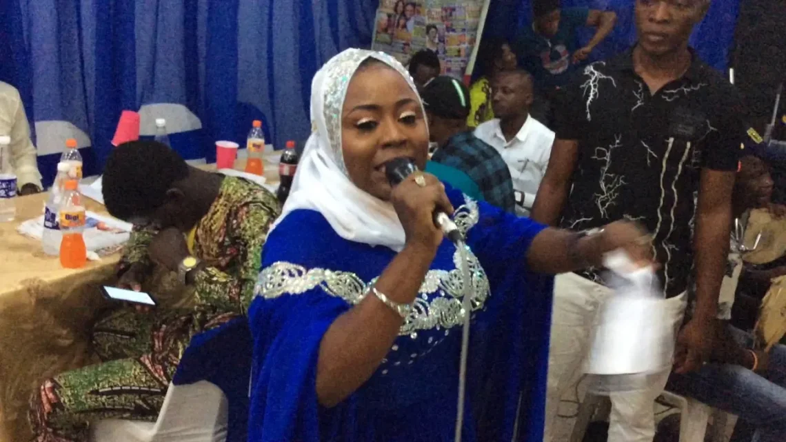 Alhaja Misturah Aderounmu Asafa Temi Ni Success Bio: Husband, Age, Net Worth, Children, Songs, Albums