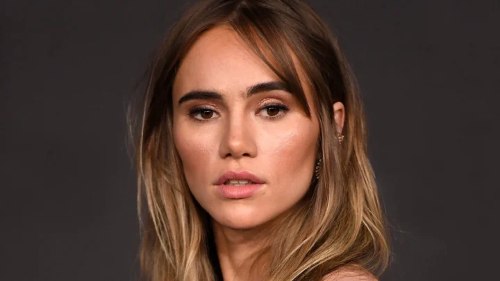 Suki Waterhouse Biography: Songs, Movies, Height, Ethnicity, Age, Net Worth, Siblings, Parents, Daughter, Boyfriend