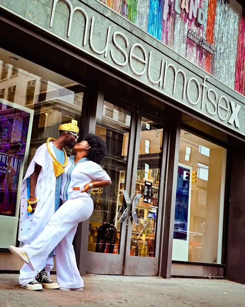 Okyeame Kwame Biography: Height, Ethnicity, Age, Net Worth, Siblings, Parents, Wife, Children, Songs