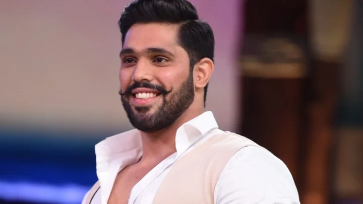 Shivashish Mishra Biography: Parents, Siblings, Wife, Children, Net Worth, Instagram