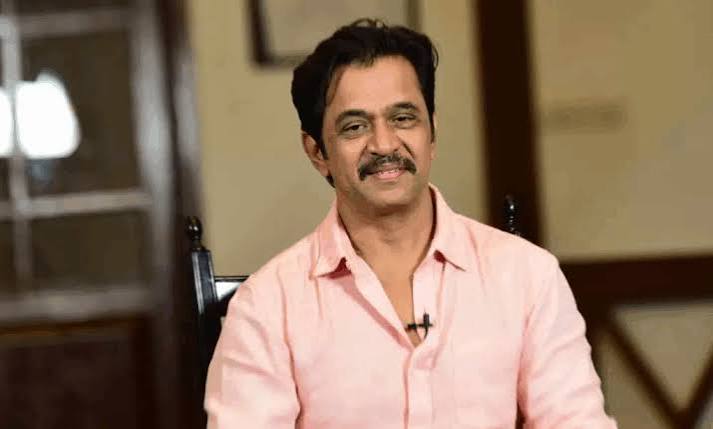 Arjun Sarja Biography: Movies, Age, Net Worth, Parents, Wife, Height, Wikipedia, Nationality