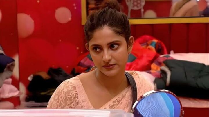 Ayesha Zeenath Biography: Movies, Age, Net Worth, Siblings, Parents, Height, Husband, Awards