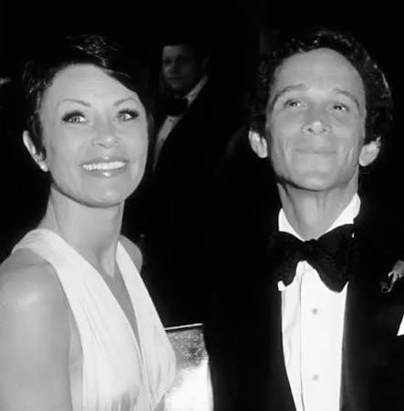 Joel Grey’s Ex-wife, Jo Wilder Biography: Age, Parents, Wikipedia, Net Worth, Children, Songs, Nationality