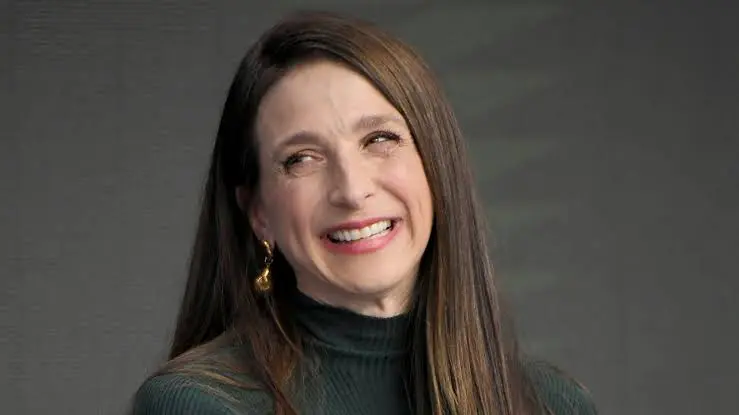 Marin Hinkle Biography: Movies, TV Shows, Awards, Parents, Husband, Children, Siblings, Age, Net Worth