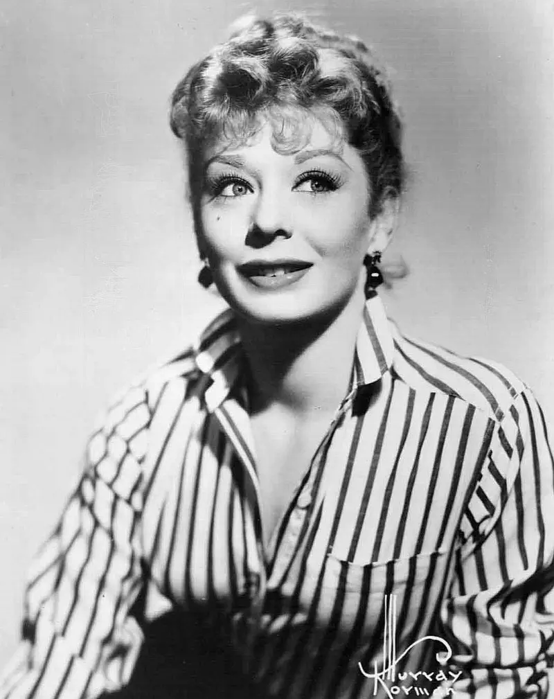 Gwen Verdon Biography: Songs, Age, Movies, TV Shows, Wiki, Parents, Siblings, Husband, Children