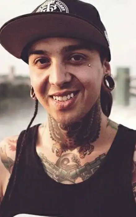 Tony Perry Biography: Songs, Albums, Wife, Net Worth, Parents, Siblings, Age, Wiki, Nationality