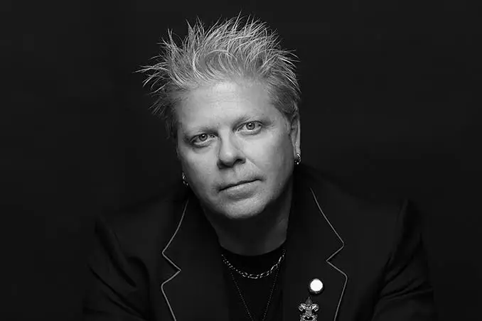 Dexter Holland Biography: Music Group, Songs, Awards, Children, Age, Net Worth, Parents, Wife