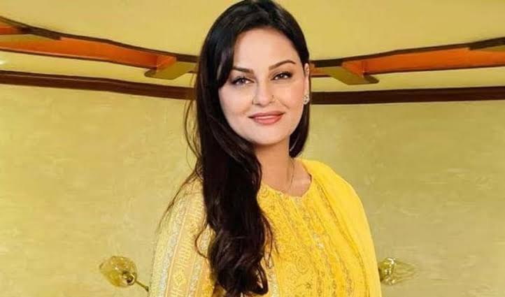 Javeria Abbasi Biography: Age, Height, Dramas, Movies, Net Worth, Husband, Daughter, Awards, Career Javeria Abbasi Biography: Age, Height, Dramas, Movies, Net Worth, Husband, Daughter, Awards, Career