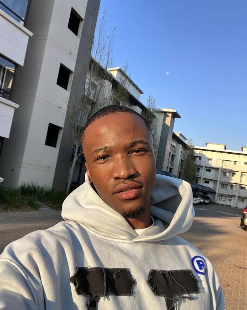 Gontse Mohlatlole Biography: YouTuber, Age, Net Worth, Content, Brothers, Career, Social Media, Height, Parents Gontse Mohlatlole Biography: YouTuber, Age, Net Worth, Content, Brothers, Career, Social Media, Height, Parents