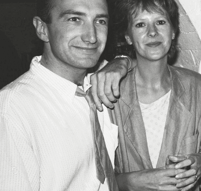 John Deacon’s Wife, Veronica Tetzlaff Biography: Children, Net Worth, Age, Nationality, Wiki John Deacon’s Wife, Veronica Tetzlaff Biography: Children, Net Worth, Age, Nationality, Wiki