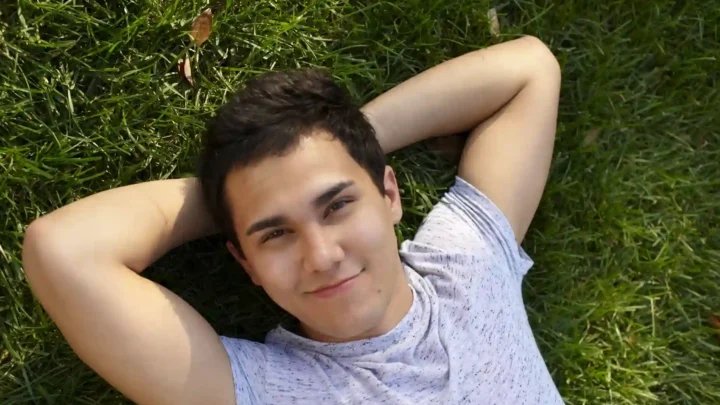 Carlos Pena Jr. Biography: Wife, Children, Age, Big Time Rush, Net Worth, Parents, Siblings, Wikipedia, TV Shows, Height